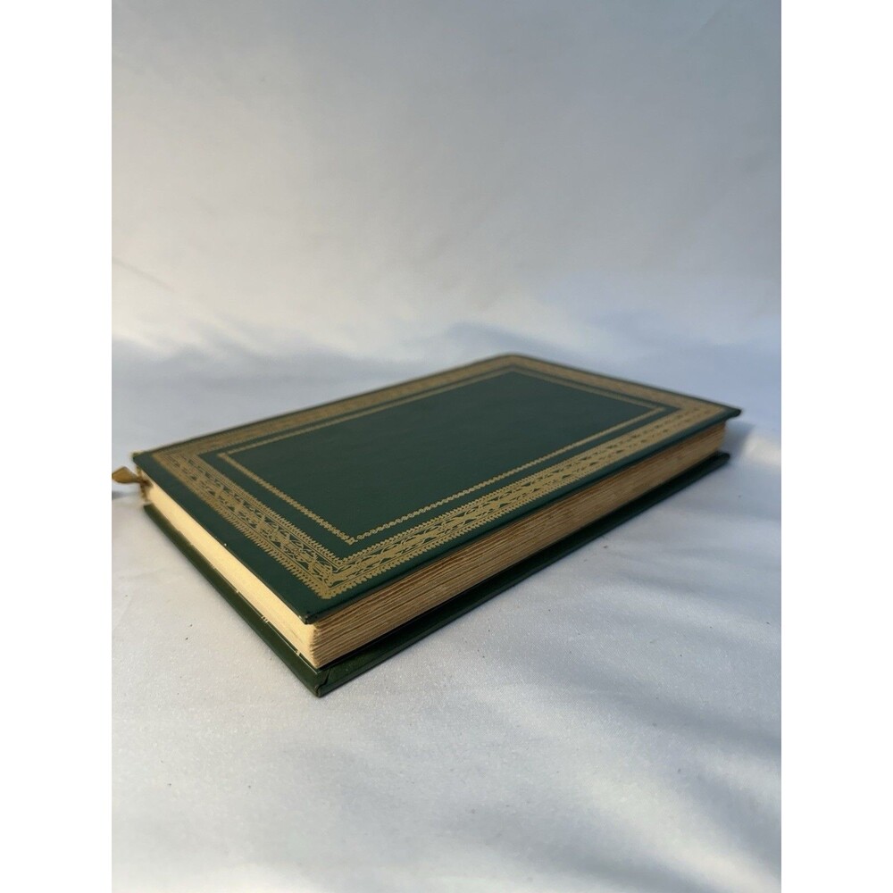 Jamaica Inn by Daphne Du Maurier International Collector's Library 1936 (T)